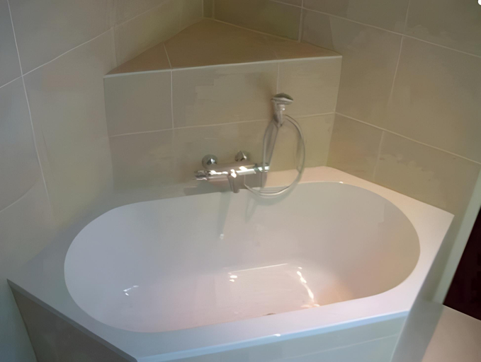 Bathroom 3, Hotel Bom, Schouwen-Duiveland