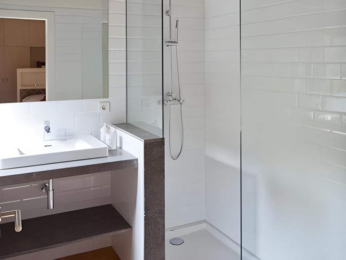 Bathroom 4, La Rectoria De Sant Miquel De Pineda, Girona