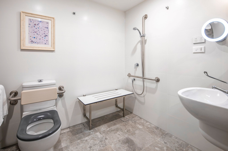 Bathroom 2