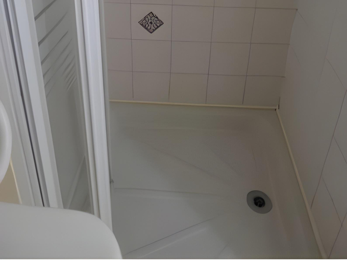 Bathroom 3, Royal Pier, Isle of Wight