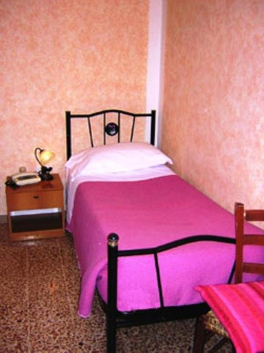 Bedroom 3, Hotel Bolognese, Perugia