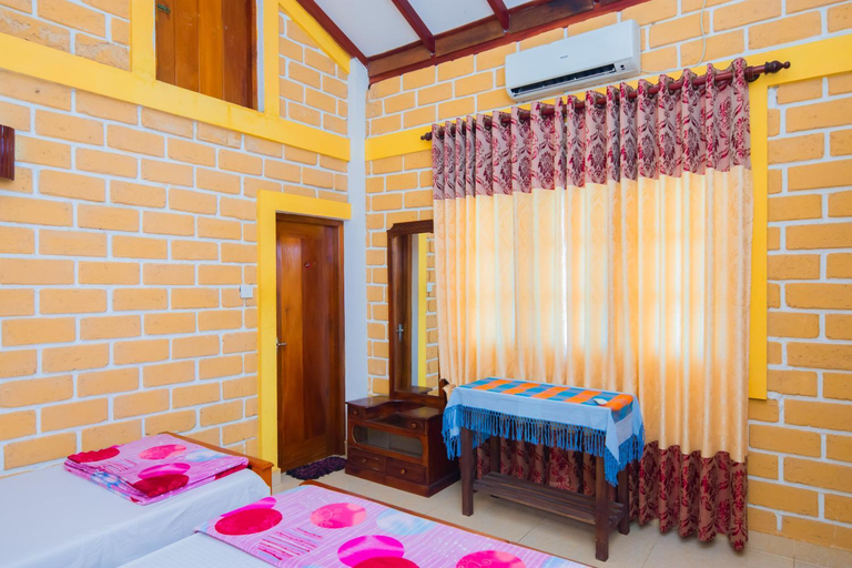 2, SHYNI Guest House, Hikkaduwa