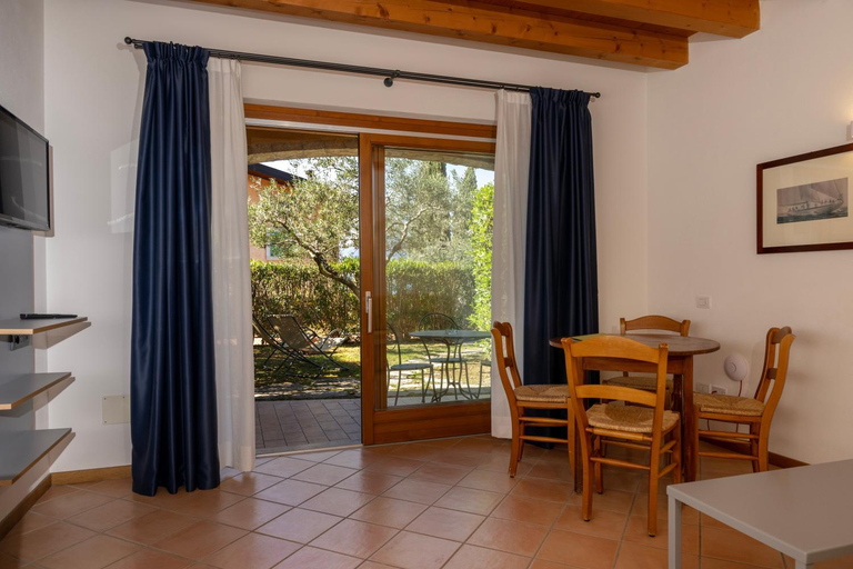Dining Room 4