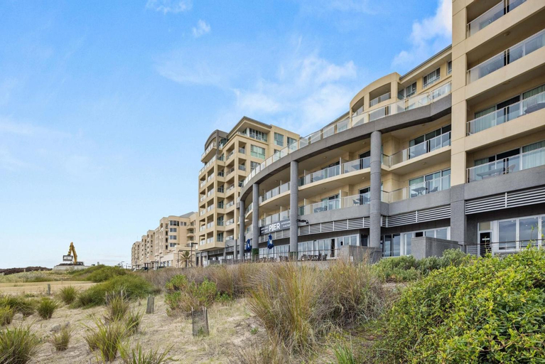 Exterior & Views 1, Belle Escapes - Glenelg Shores Apartment, Adelaide