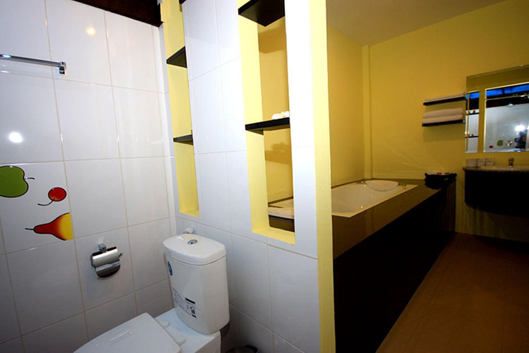 Bathroom 4, Supsangdao Resort, Mueang Krabi
