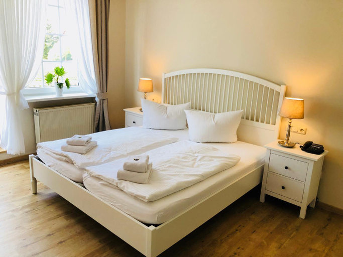 Bedroom, Landhotel Gutshof im Oertzetal in Oldendorf, Sudheide, Celle