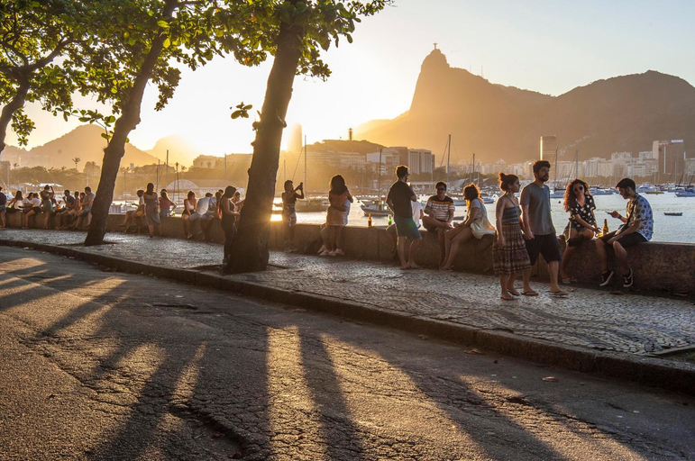 Others 2, STUDIOS URCA na rua da mureta da Urca, Rio de Janeiro