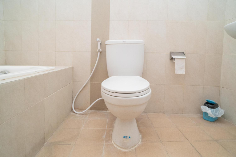 Bathroom 24