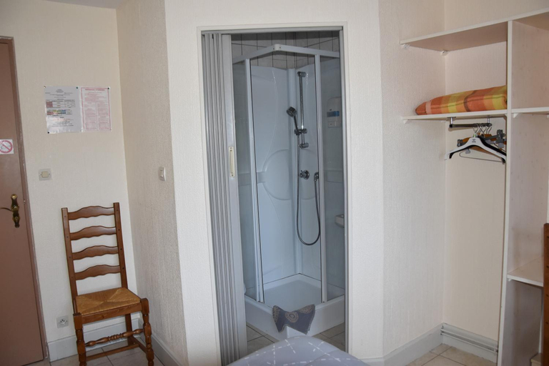 Bedroom 10