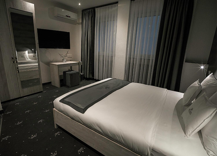 Bedroom 4, Hotel Royal, Karlsruhe