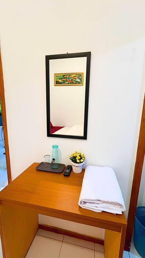 Others 4, Djuragan Kamar Halona, Sleman