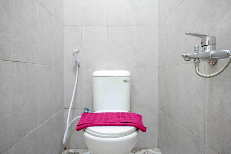 Bathroom 17