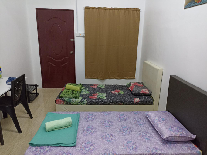 Bedroom 4, Depulauserai Roomstays, Pekan