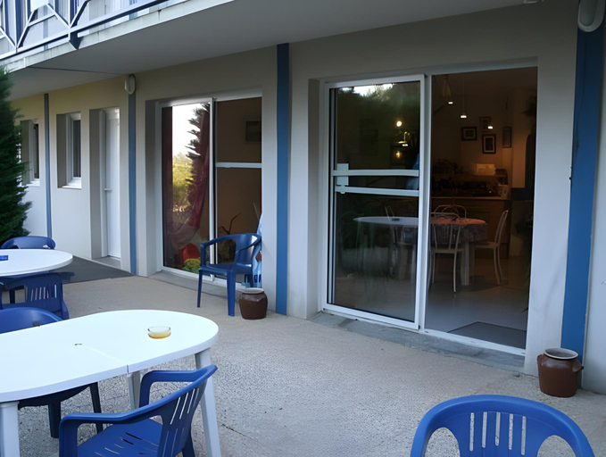 Others 5, Riv'Hotel, Aveyron
