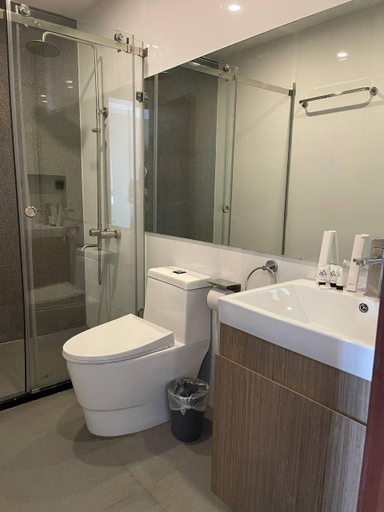 Bathroom 12