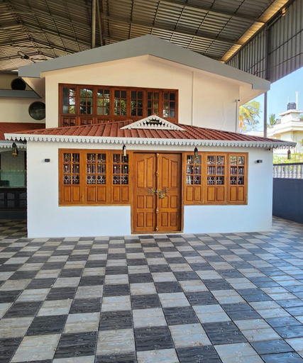 Bharatham Heritage Inn, Kannur