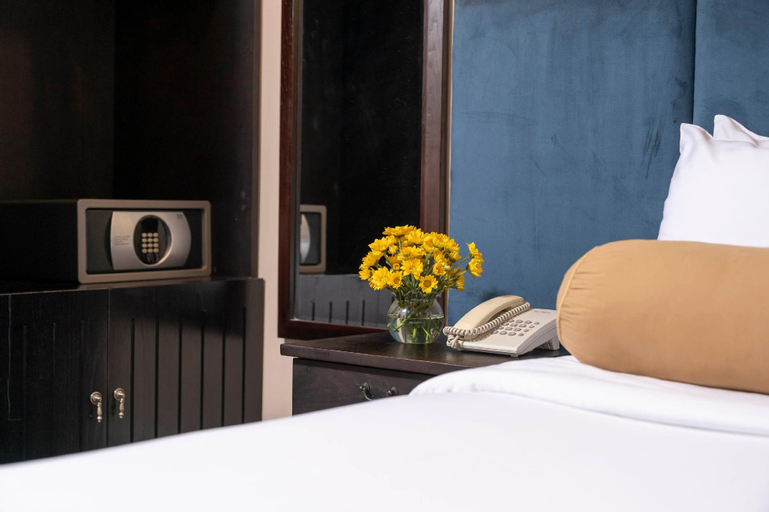 Bedroom 12