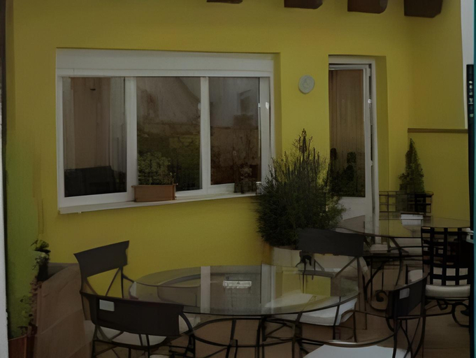 Others 2, Hostal Escartin, Huesca