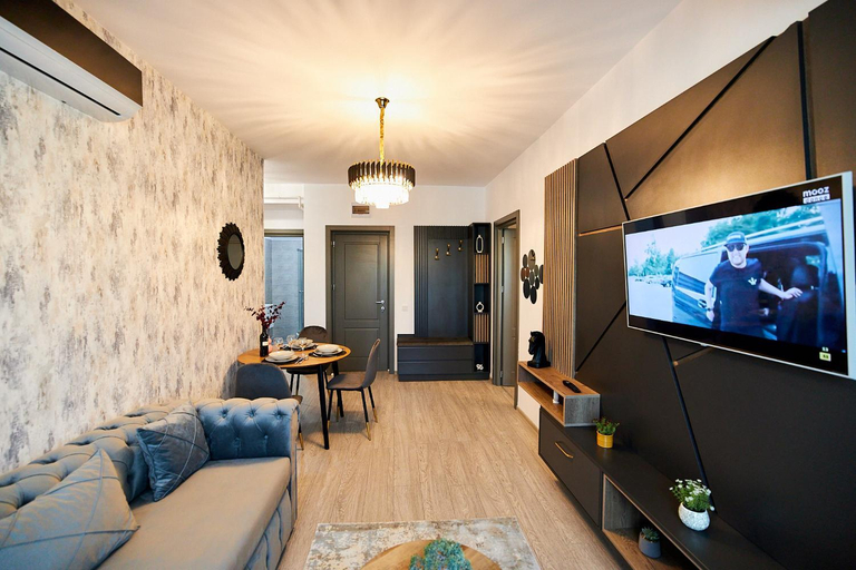 Others 5, UpTown Apartments, Iasi