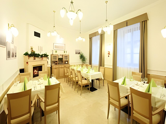 Food & Drinks 3, Hotel Historia, Veszprém