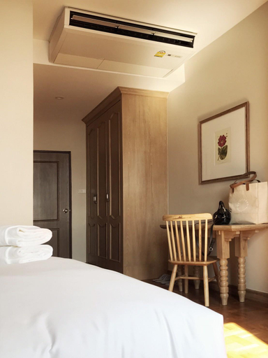 Bedroom 26