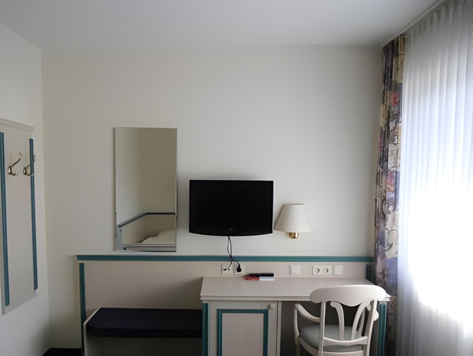 Others 4, Centralhotel Ratingen, Mettmann