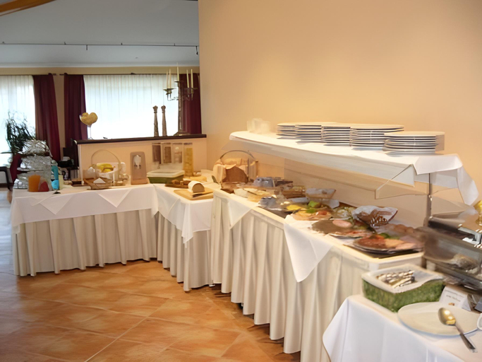Food & Drinks 4, Hotel Garni Stadt Friedberg, Wetteraukreis