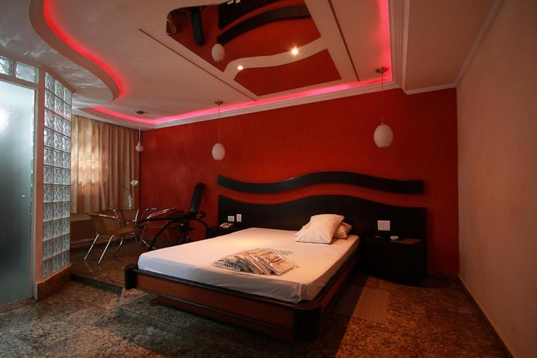 Bedroom 13