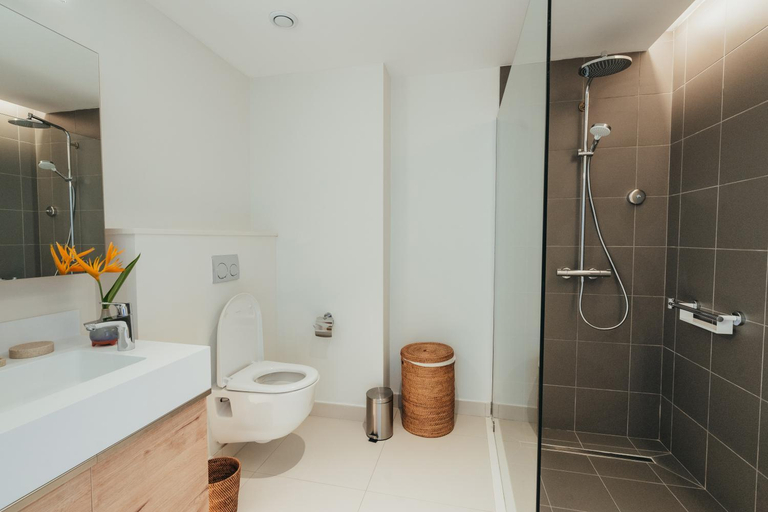 Bathroom 9