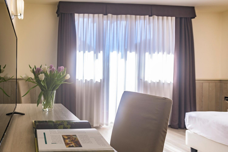 Bedroom 2, Hotel Golf Inn, Udine
