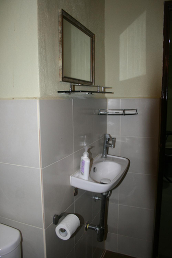 Bathroom 4, Balai Serama Guesthouse, Jerantut