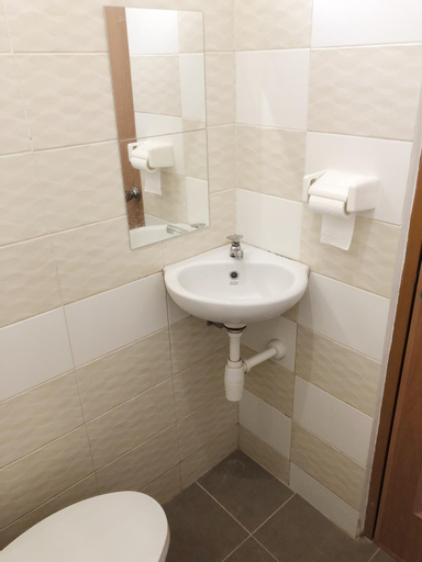 Bathroom 11