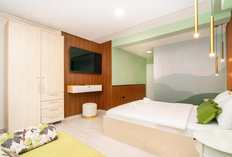 Others 3, 7 Hills Rooms