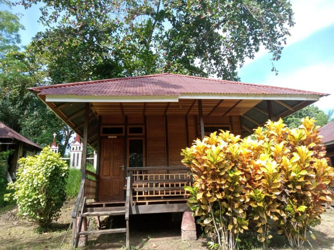 Exterior 2