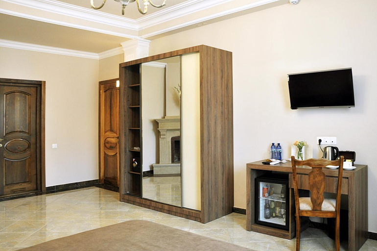 Others 4, Hotel Gremi Tbilisi, Tbilisi