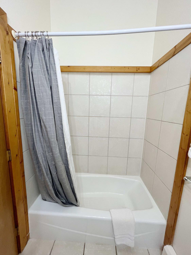 Others 4, Columbine B Cabin Suite, Teller