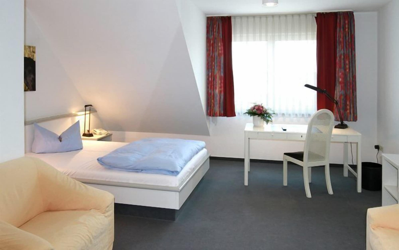 Bedroom 4, Vivotel Niederrhein, Wesel