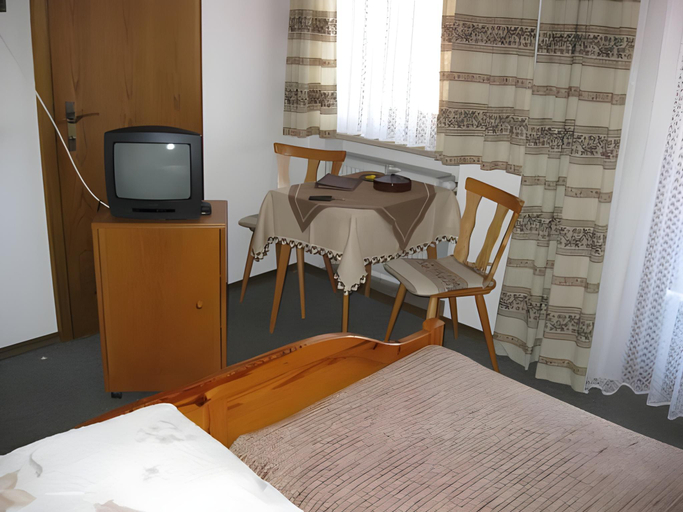 Bedroom 2, Gastehaus Steininger, Regen