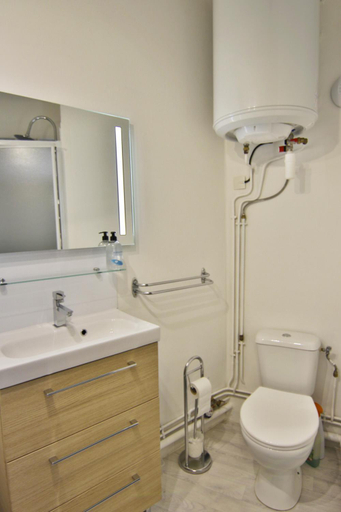 Bathroom 4, Residence des Jardins, wifi, centre Luchon, Haute-Garonne