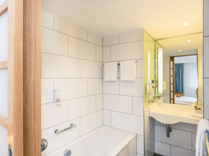 Bathroom 4