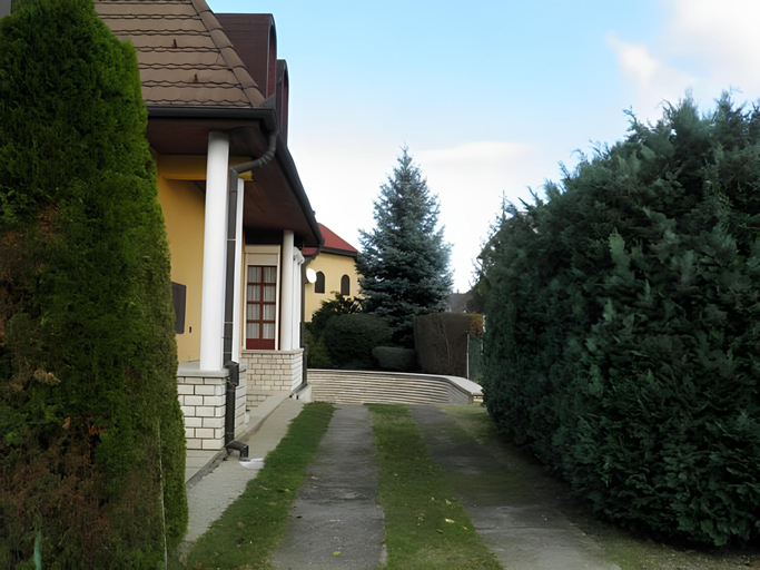 Others 4, Szilvia Gastehaus, Csepreg