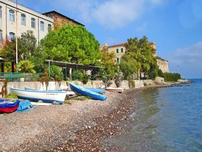Albergo Ape Elbana, Livorno