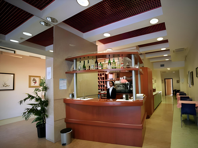 Others 4, Hotel Della Rosa, Ancona