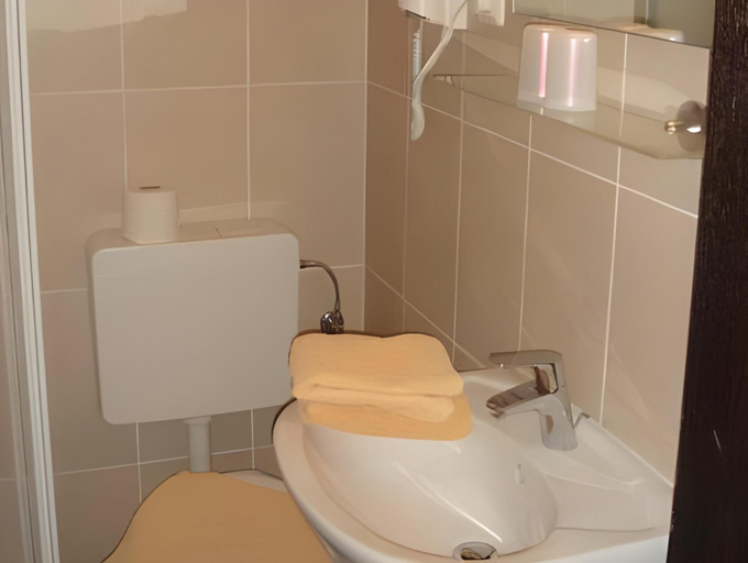 Bathroom 4, Landhotel Klempau, Herzogtum Lauenburg