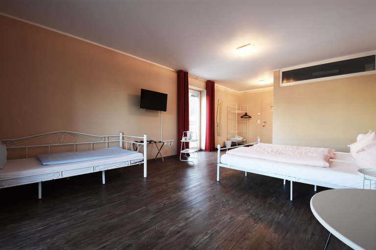 Bedroom 3, Motel Fussen im Allgau, Ostallgäu