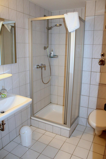 Bathroom 3, Hotel Lamm Nufringen, Böblingen