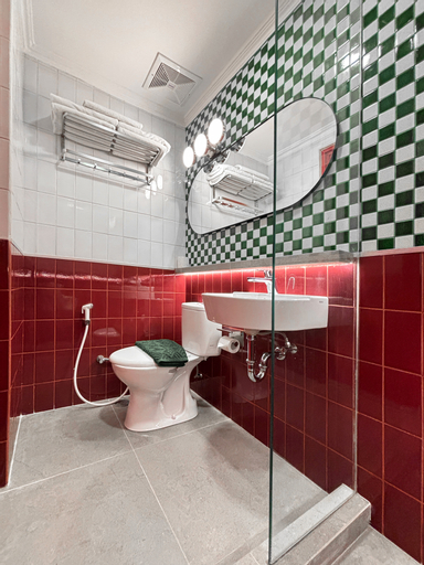 Bathroom 6