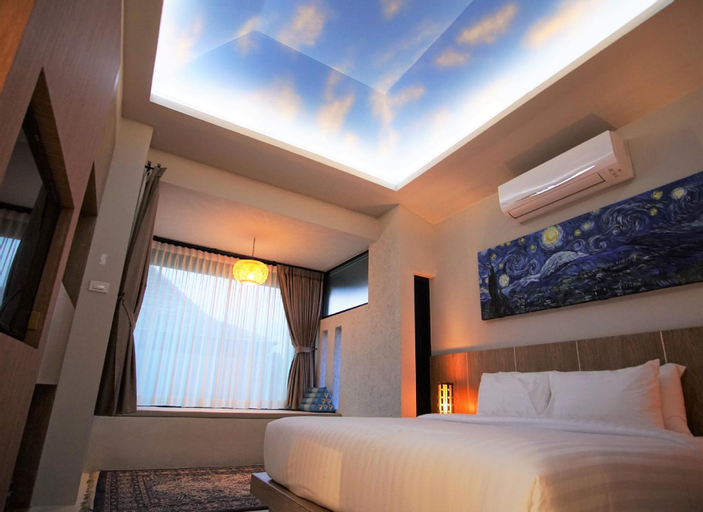 Bedroom 13