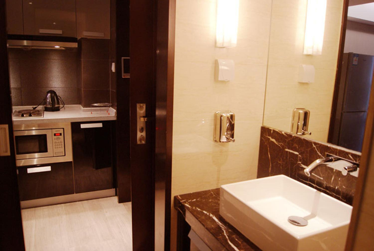 Bathroom 13
