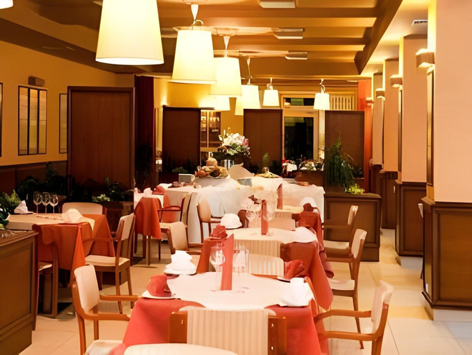 Food & Drinks 5, Business Hotel Vega, Środa Śląska